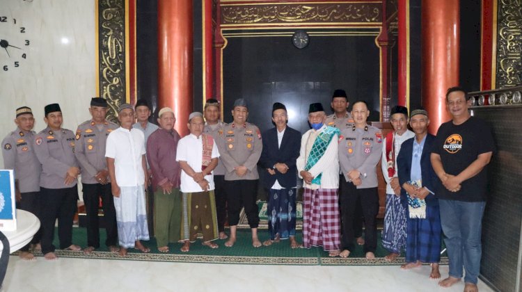 Subuh Berjamaah, Polres Nganjuk Gandeng Masyarakat Perkuat Kamtibmas Sukomoro